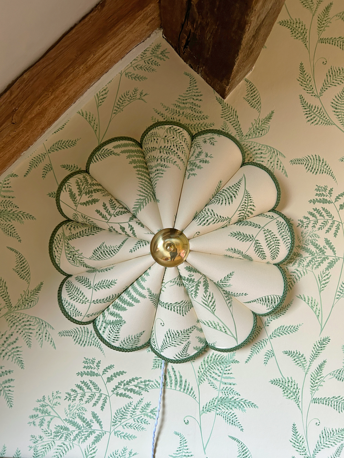 little cabari applique les causeuses l allumeuse