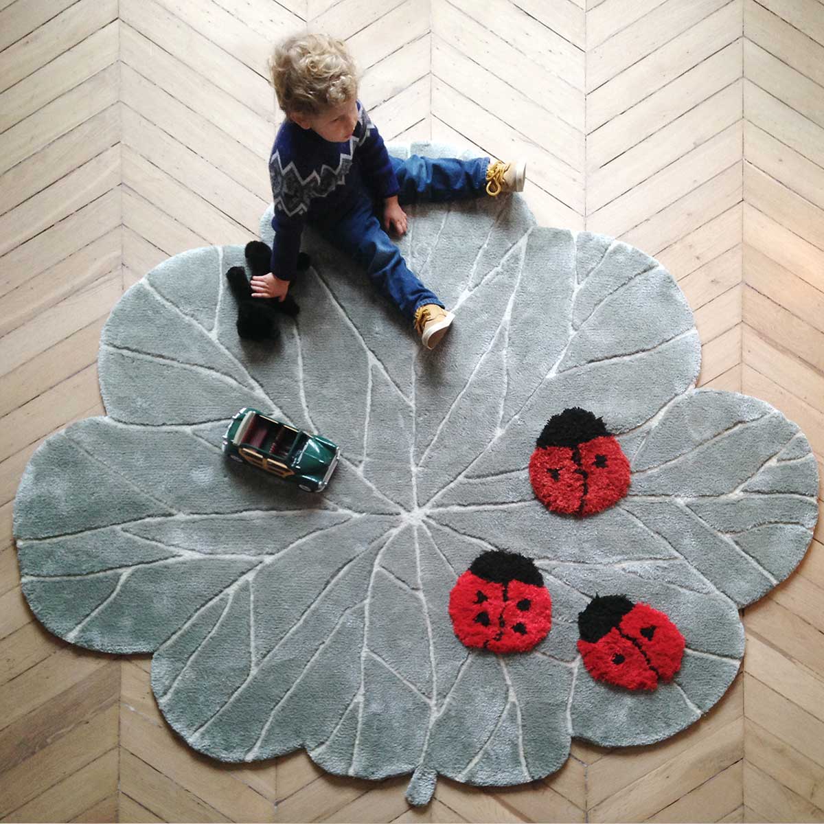little cabari tapis laine enfant couleur rouge gris