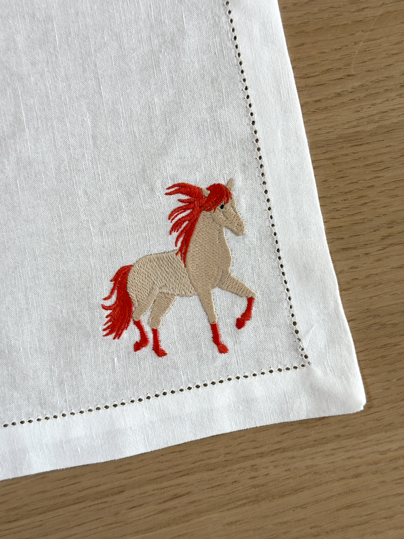 linge de table broderie cheval