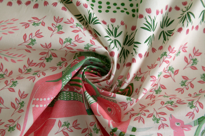 little cabari tissu ameublement animaux couleur rose vert indien