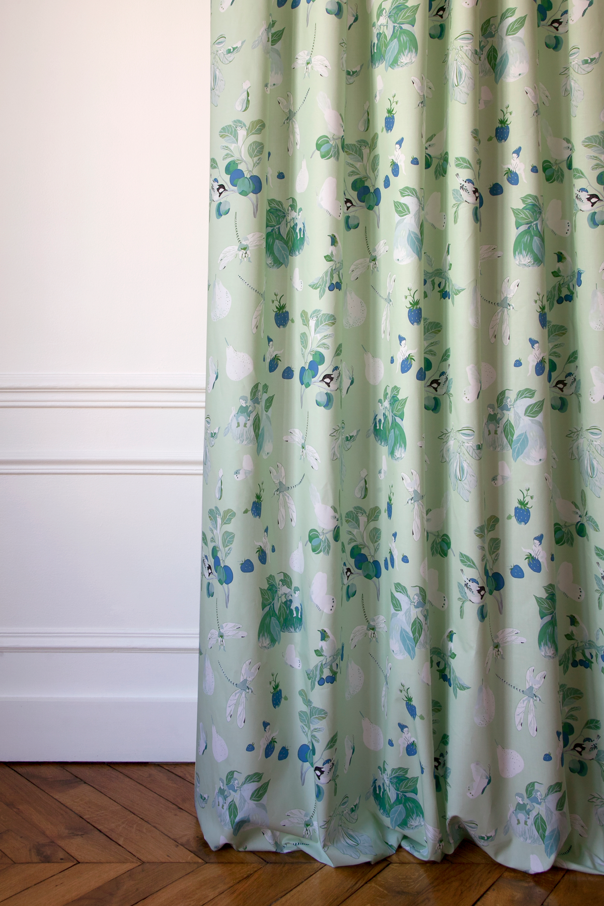 Little Cabari tissu d'ameublement rideau insecte fruit pomme enfant couleur blanc bleu vert