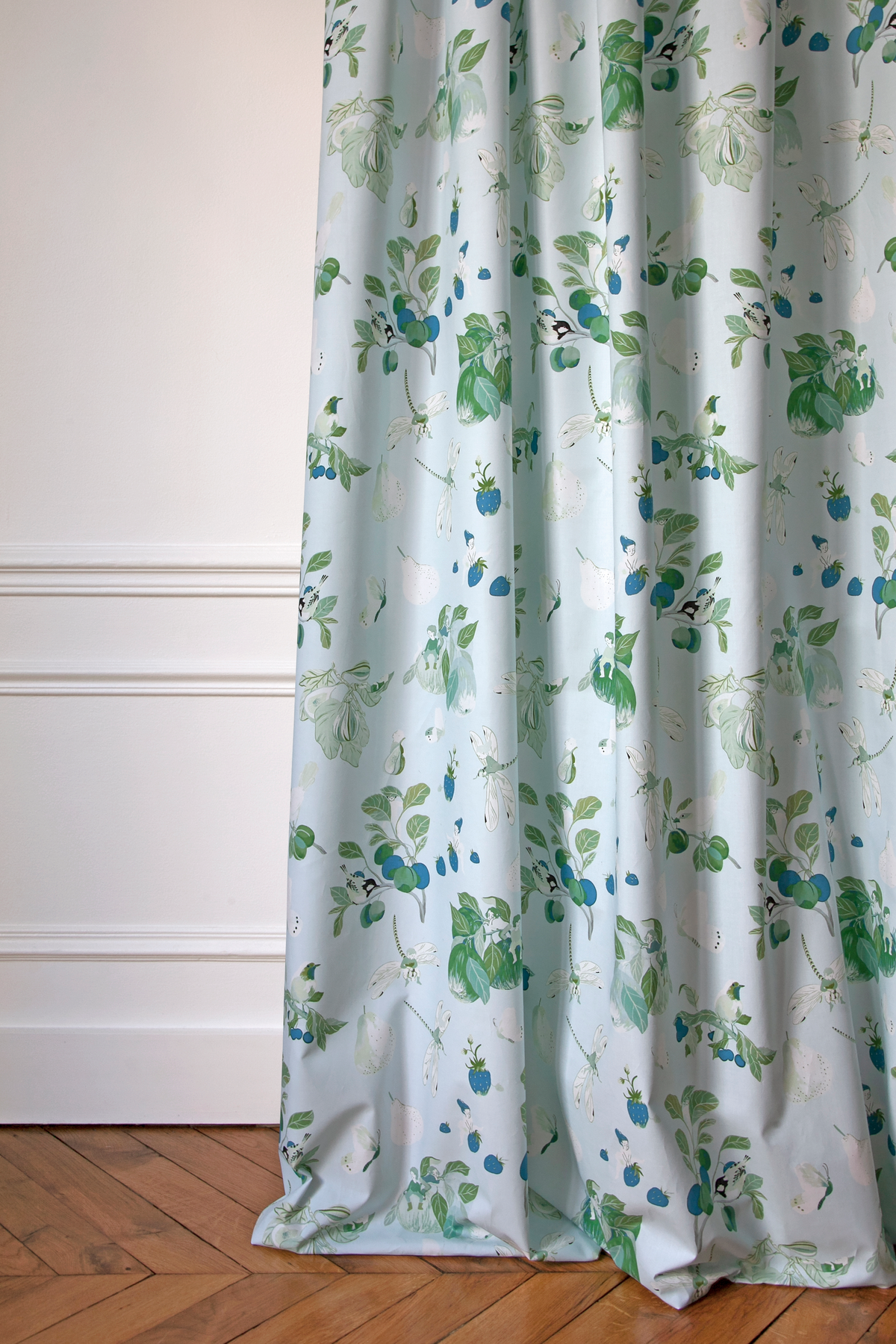 Little Cabari tissu d'ameublement rideau insecte fruit pomme enfant couleur blanc bleu vert