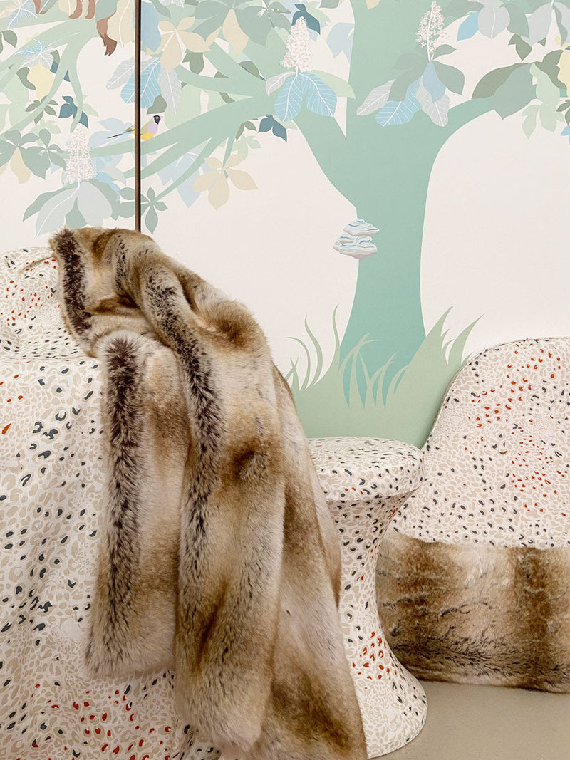 little cabari housse de coussin léopard fausse fourrure couleur beige