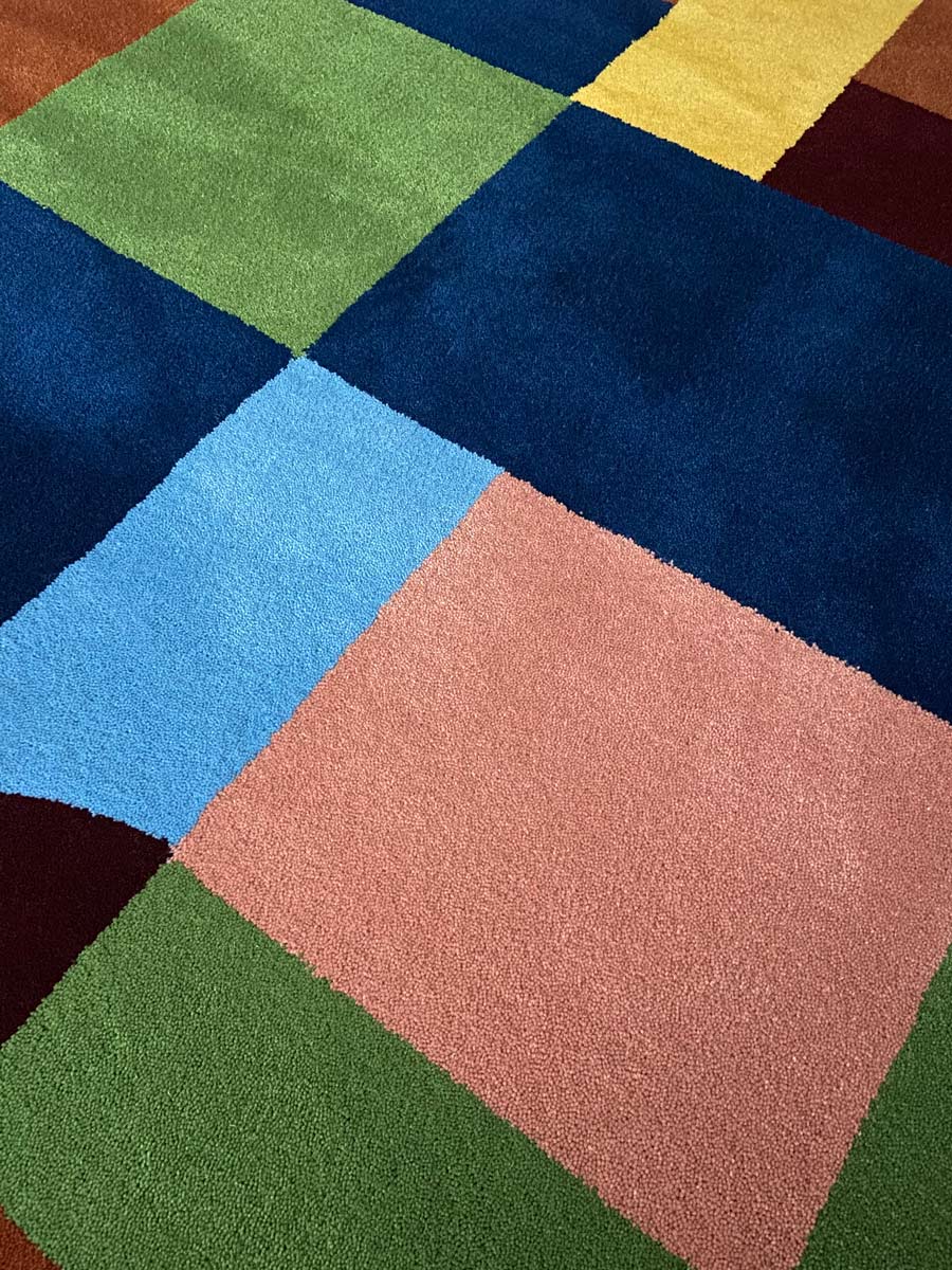 little cabari tapis sonia delaunay sur mesure couleurs chaudes