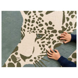 tapis leopard bleu