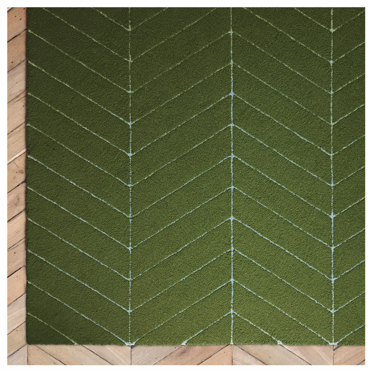 little cabari tapis point de Hongrie couleur sur mesure vert